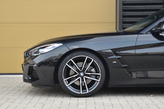 BMW Z4 Roadster sDrive20i * M Sportpakket * M Stoel * Harman Kardon * Head-up * Stoelverwarming * LED *