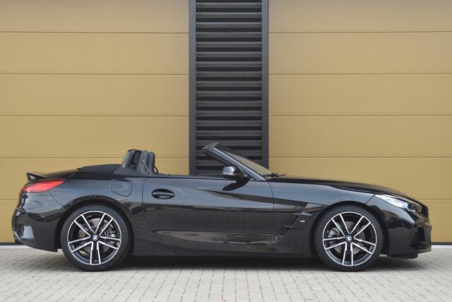 BMW Z4 Roadster sDrive20i * M Sportpakket * M Stoel * Harman Kardon * Head-up * Stoelverwarming * LED *