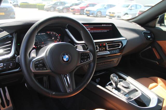 BMW Z4 Roadster M40i High Executive Automaat / Achteruitrijcamera / Sportstoelen / Stoelverwarming / Adaptief M onderstel / Parking Assistant / Live Cockpit Professional