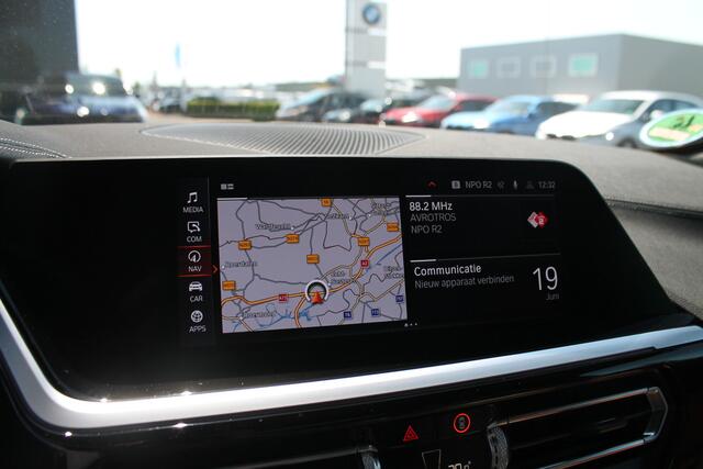 BMW Z4 Roadster M40i High Executive Automaat / Achteruitrijcamera / Sportstoelen / Stoelverwarming / Adaptief M onderstel / Parking Assistant / Live Cockpit Professional
