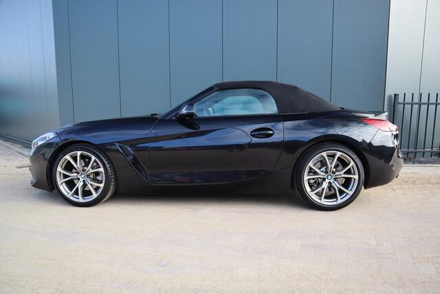 BMW Z4 Roadster sDrive20i High Executive Edition Automaat M-Sport Sportstoelen Head up Etc. Etc.