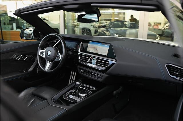 BMW Z4 Roadster sDrive30i High Executive M Sport Automaat / Achteruitrijcamera / M Adaptief onderstel / Comfort Access / Adaptieve LED / Head-Up / Harman Kardon / Stoelverwarming