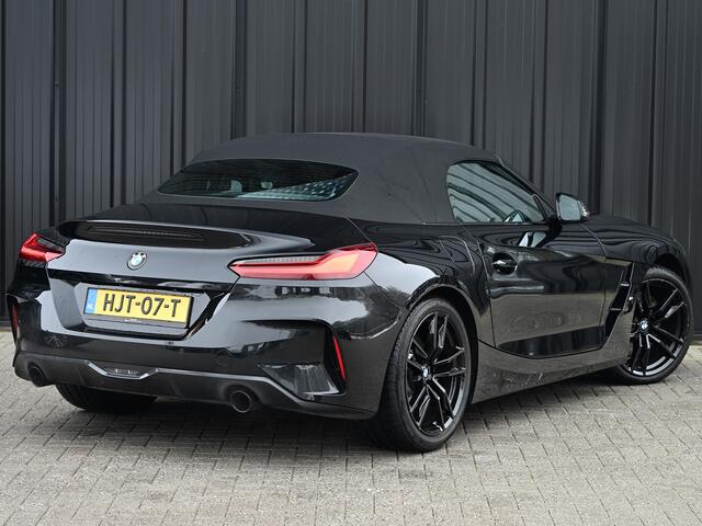 BMW Z4 Roadster sDrive30i · M-Sport 259pk · Sportbrake · Alarm system · Sport Seats · Comfort Access · Adaptive Led · Driving Assistant · Head-Up · Dab+ · Harman/kardon · M Sport Suspension · Ambient Light