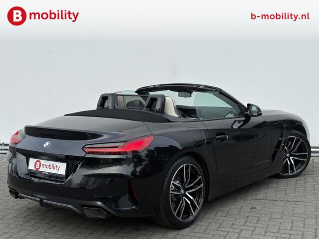 BMW Z4 Roadster M40i High Executive M-Sport Harman/Kardon Head Up Elek.Stoelen | Achteruitrijcamera | Apple CarPlay | DAB | Leer