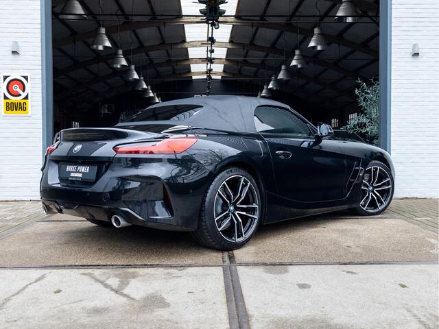 BMW Z4 Roadster sDrive20i High Executive 320pk *HUD | 19" | Keyless | Blindspot | Stuur- & Stoelverwarming | Camera | Sportstoelen Leder*