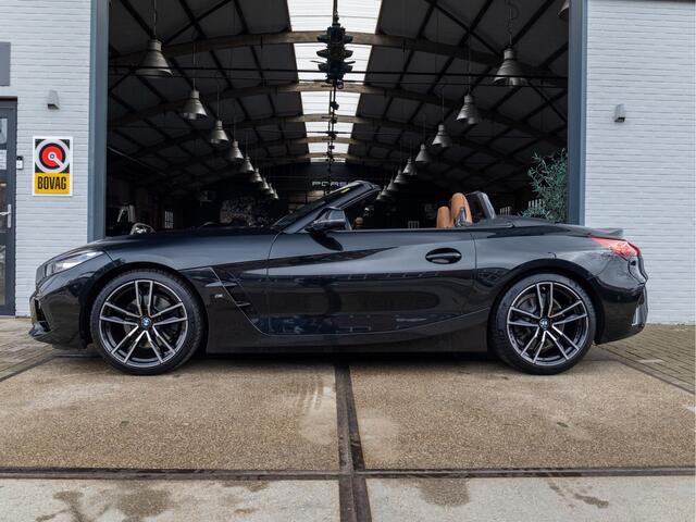 BMW Z4 Roadster sDrive20i High Executive 320pk *HUD | 19" | Keyless | Blindspot | Stuur- & Stoelverwarming | Camera | Sportstoelen Leder*