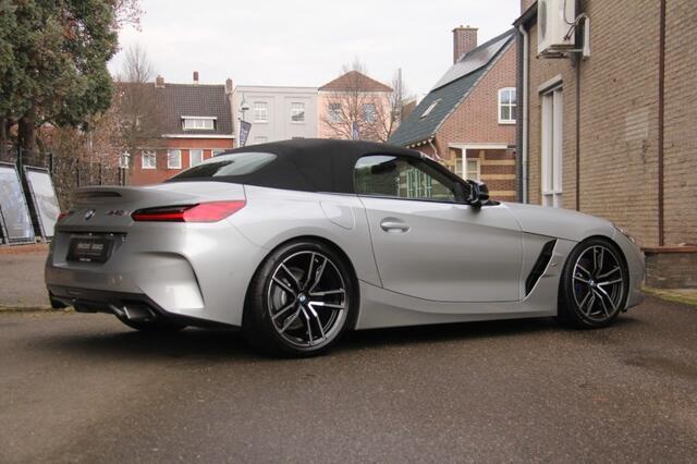 BMW Z4 M40i / Nieuwstaat / Full options / Dealer onderhouden / 1e lak