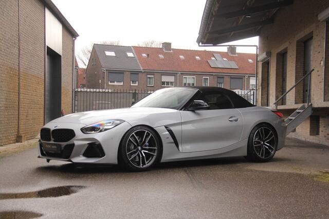 BMW Z4 M40i / Nieuwstaat / Full options / Dealer onderhouden / 1e lak