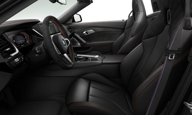 BMW Z4 Roadster sDrive20i | Final Edition | 19" | High Execut. | Parking + Safety Pack | Buss. Edit. | Plus Head-Up Disp. | Harman Kardon | Verw. Stoelen | Stuurwiel Sport Alcantara | Frozen Black II Metallic