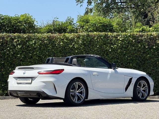BMW Z4 Roadster sDrive30i | M-Sport | Camera | Stuur + stoelverw. | HiFi | Elek. stoelverst.