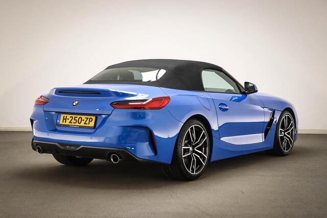 BMW Z4 Roadster sDrive20i High Executive Edition | M SPORT PLUS / AUDIO MEDIA- PACK | HEAD UP | STUURVERWAMRING | CAMERA | 19"