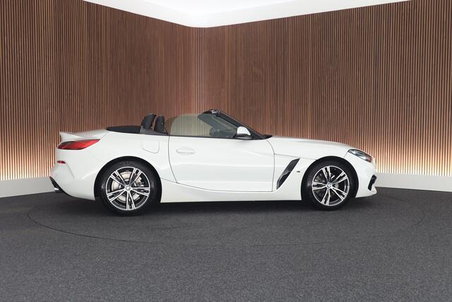 BMW Z4 Roadster sDrive20i 197pk High Executive Stoelverwarming Leder LED Navigatie