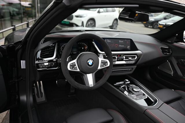 BMW Z4 Roadster sDrive30i Final Edition Automaat / M Sportstoelen / Achteruitrijcamera / Head-Up / Adaptieve LED / Active Cruise Control / Comfort Access