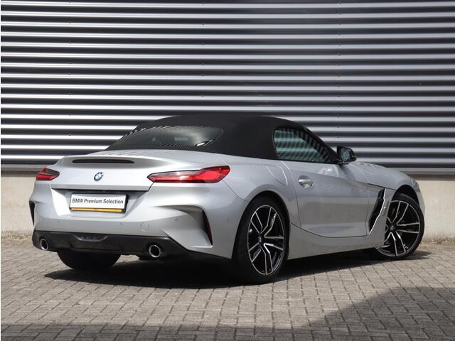 BMW Z4 Roadster sDrive30i | High Executive | M Sportpakket | Head-Up | Adaptive Cruise Control | M Sportdifferentieel | Harman Kardon | Elektr. Stoelen | Comfort Access | 19'' LMV