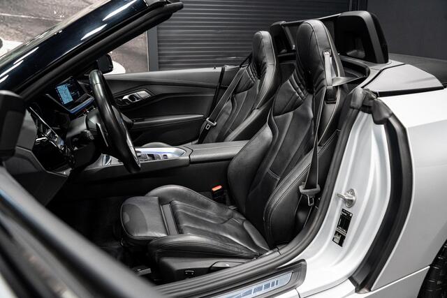 BMW Z4 Roadster sDrive30i High Executive *M-Sport / Harman-Kardon / HUD / Aerodynamica-Pakket / M-Sportstoelen / Sport-chassis*