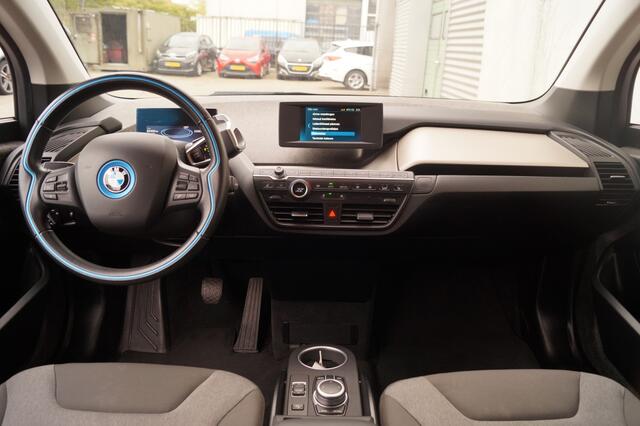 BMW i3 Basis 120Ah 42kWh -WARMTEPOMP-NAVI-ECC-PDC-