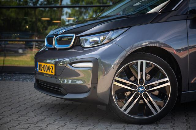BMW i3 Basis 120Ah 42 kWh , Pano dak, Adap. cruise,