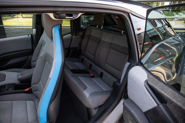 BMW i3 Basis 120Ah 42 kWh , Pano dak, Adap. cruise,