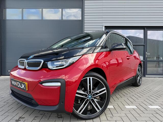 BMW i3 Executive Edition 120Ah 42 kWh ?SOH 92,2% ?Full LED ?Navigatie Full Map ?Warmtepomp ?Camera ?Apple Carplay & Android Auto ?Adaptive Cruise ?Verkeersbordherkenning ?Stoelverwarming ?Lichtmetalen velgen 20"