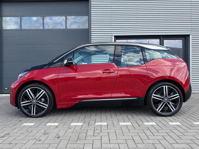 BMW i3 Executive Edition 120Ah 42 kWh ?SOH 92,2% ?Full LED ?Navigatie Full Map ?Warmtepomp ?Camera ?Apple Carplay & Android Auto ?Adaptive Cruise ?Verkeersbordherkenning ?Stoelverwarming ?Lichtmetalen velgen 20"