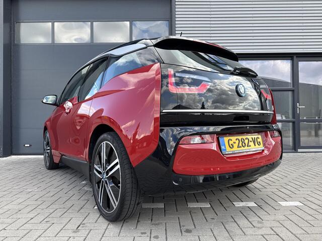 BMW i3 Executive Edition 120Ah 42 kWh ?SOH 92,2% ?Full LED ?Navigatie Full Map ?Warmtepomp ?Camera ?Apple Carplay & Android Auto ?Adaptive Cruise ?Verkeersbordherkenning ?Stoelverwarming ?Lichtmetalen velgen 20"