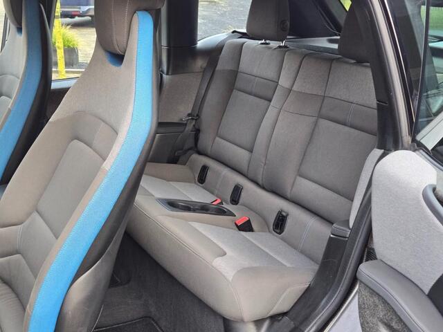 BMW i3 S 120AH 42KWH I NAVI PROFF I WARMTEPOMP I CLIMATE