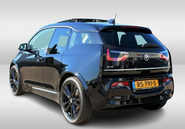 BMW i3 S iPerformance 94Ah 33 kWh / Full option! / Panoramadak / Camera / Keyless / 20'' / Warmtepomp / Harman Kardon / Apple CarPlay / DAB / Getint glas / Stoelverwarming / ACC