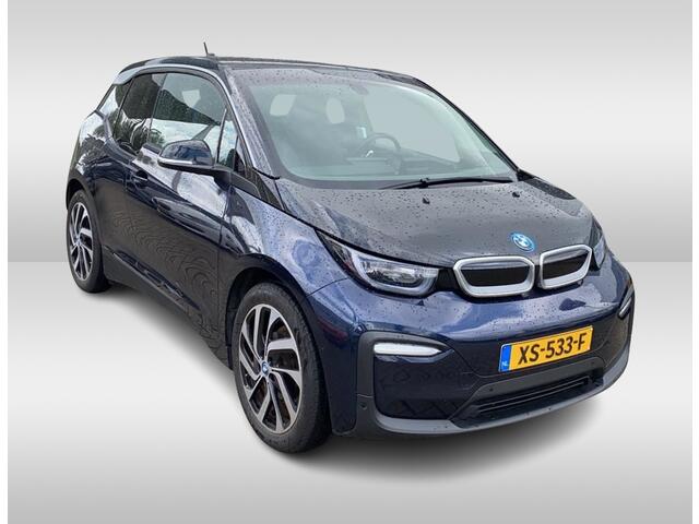 BMW i3 Basis 120Ah 42 kWh / Camera / Navigatie / 19'' / Harman Kardon / Stoelverwarming / Cruise Control / Warmtepomp / Getint glas