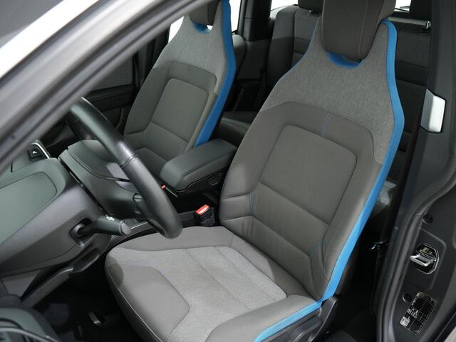 BMW i3 EXECUTIVE EDITION 120AH 42 KWH | Navi Prof | Adaptive Cruise | 20 inch | Stoelverwarming