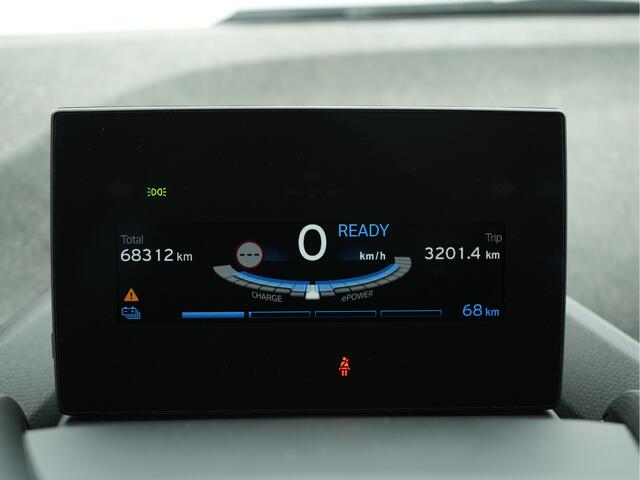 BMW i3 EXECUTIVE EDITION 120AH 42 KWH | Navi Prof | Adaptive Cruise | 20 inch | Stoelverwarming