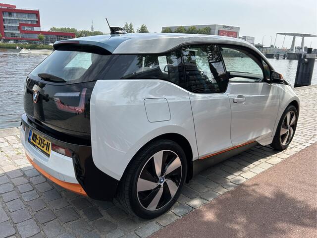 BMW i3 Basis 94Ah 33 kWh Airco/ECC Navi/Camera Warmtepomp