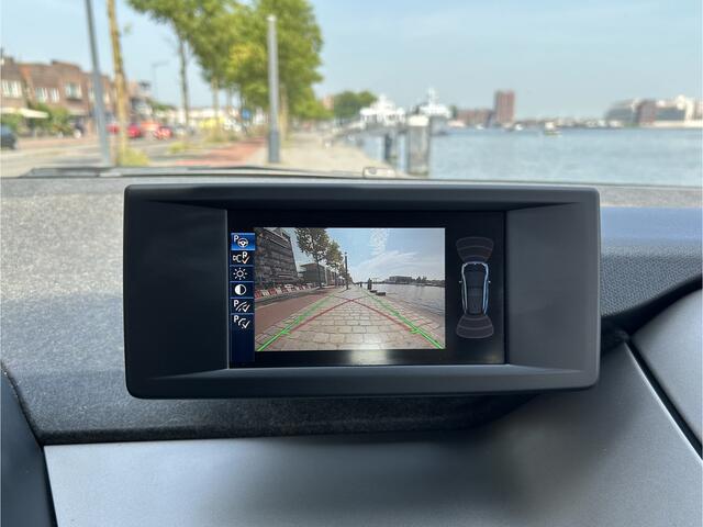 BMW i3 Basis 94Ah 33 kWh Airco/ECC Navi/Camera Warmtepomp