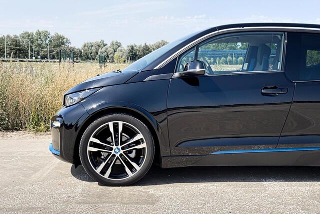 BMW i3 S Executive Edition 120Ah 42 kWh | Stoelverwarming | Achteruitrijcamera |