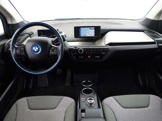 BMW i3 High Voltage Edition 94Ah 33 kWh- Xenon Led, Park Assist, Stoelverwarming, Navigatie, Cruise, Privacy Glass
