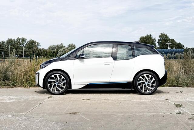 BMW i3 120Ah 42 kWh | Harman Kardon | Stoelverwarming | Achteruitrijcamera |