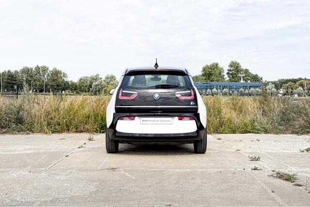 BMW i3 120Ah 42 kWh | Harman Kardon | Stoelverwarming | Achteruitrijcamera |