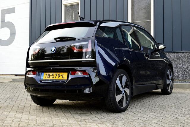 BMW i3 Basis iPerformance 94Ah 33 kWh Rijklaarprijs-Garantie Navigatie Airco warmte pomp Camera 90% SOH