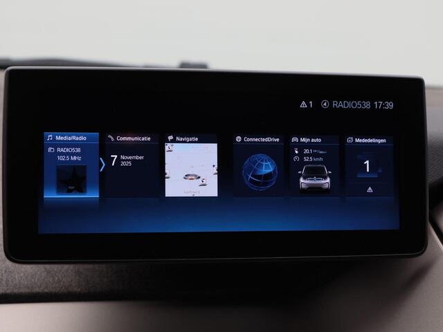 BMW i3 S 120Ah 42 kWh 183 Pk | Harman Kardon | Adaptive Cruise | Camera | CarPlay | LED | Stoel Verwarming | Bluetooth | 20 Inch
