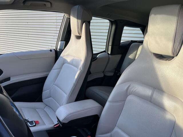 BMW i3 Basis 94Ah 33 kWh | Leer | Navigatie | Panorama dak | APK 19-11-2026 |