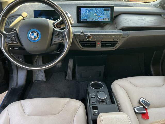 BMW i3 Basis 94Ah 33 kWh | Leer | Navigatie | Panorama dak | APK 19-11-2026 |