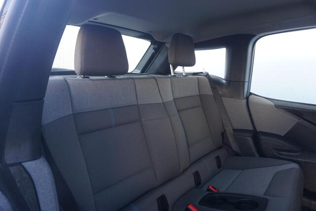 BMW i3 Executive Edition 120Ah 42 kWh | Comfort pakket / Achteruitrijcamera / Stoelverwarming / Parkeersensor voor & achter