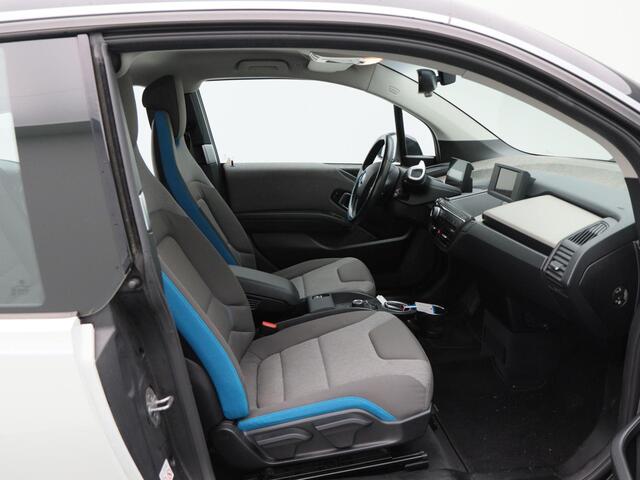 BMW i3 Basis 120Ah 42 kWh 170 Pk | Stoelverwarming | Virtual Cockpit | 19 Inch | Bluetooth | Cruise Control | 36.948 Km