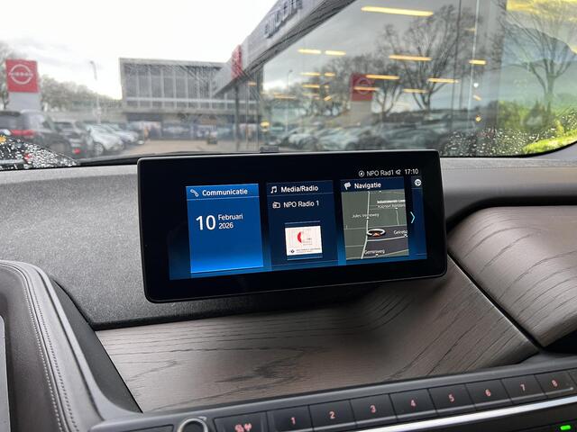 BMW i3 Business Edition Plus 120Ah 42 kWh | SOH 91.2% | Schuifkanteldak | Leder | Adaptieve Cruise Control | Stoelverwarming