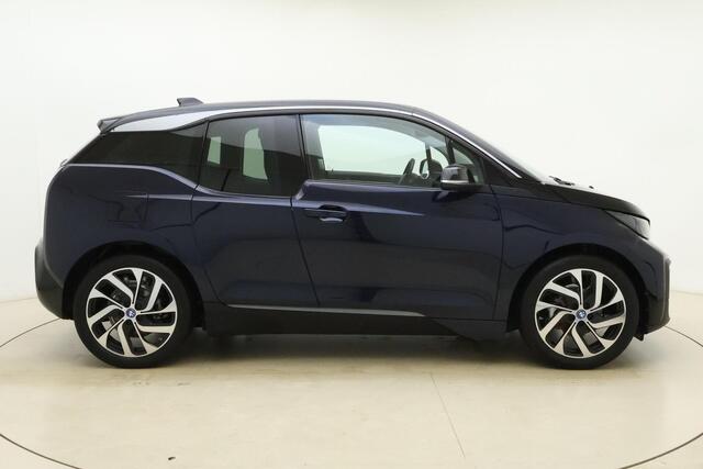 BMW i3 Executive Edition 120Ah 42 kWh 170pk | Navigatie | Parkeersensoren | Lichtmetalen Velgen 20" | Climate Control | KeyLess Start | Warmtepomp