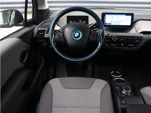 BMW i3 120Ah | Executive Edition | Harman Kardon | Navi Prof. | Camera | Verwarmbare Voorstoelen | Climate Control | 20'' LMV