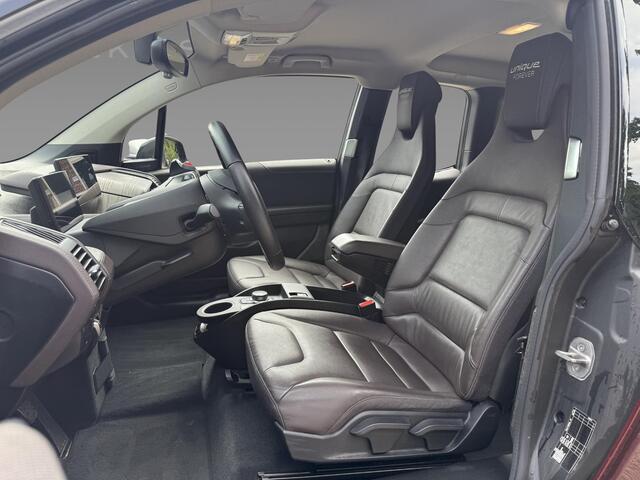 BMW i3 | Unique Forever Edition | Sportpakket | Achteruitrijcamera | Elektrisch verwarmde voorstoelen | Harman-Kardon sound system | 20 inch LM Dubbelspaak