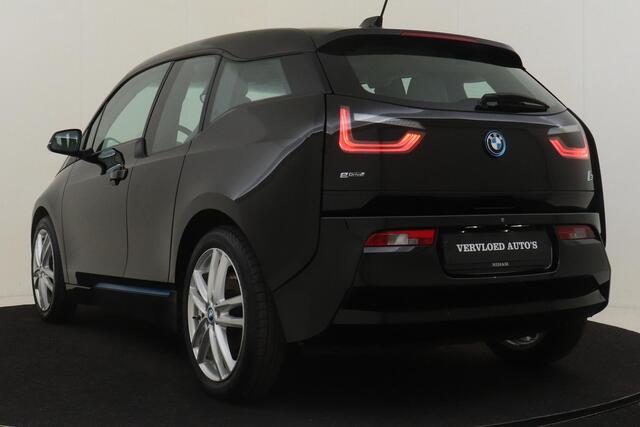 BMW i3 BASIS 94Ah 33 kWh -CAMERA|NAVI|STOELVERW.|WARMTEPOMP|19"