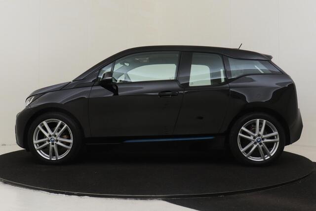 BMW i3 BASIS 94Ah 33 kWh -CAMERA|NAVI|STOELVERW.|WARMTEPOMP|19"