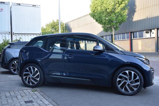 BMW i3 120Ah 42 kWh 2022 26.000km Adaptive/Brake-assist btw-auto 1 jaar garantie