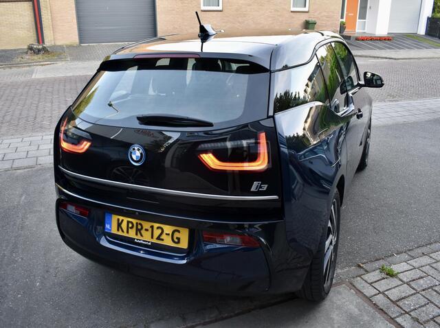 BMW i3 120Ah 42 kWh 2022 26.000km Adaptive/Brake-assist btw-auto 1 jaar garantie